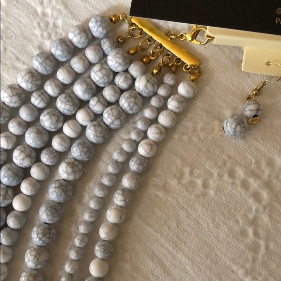 Howlite Bead Strand Necklace & Earrings set - Picture 5 of 8